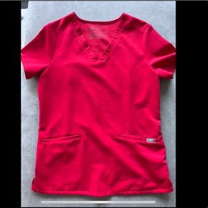 FIGS scrub top in red XS/ FIGS scrub jogger in red SMALL